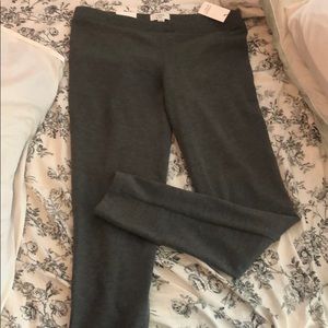 NEW WITH TAGS Crown and Ivy Leggings